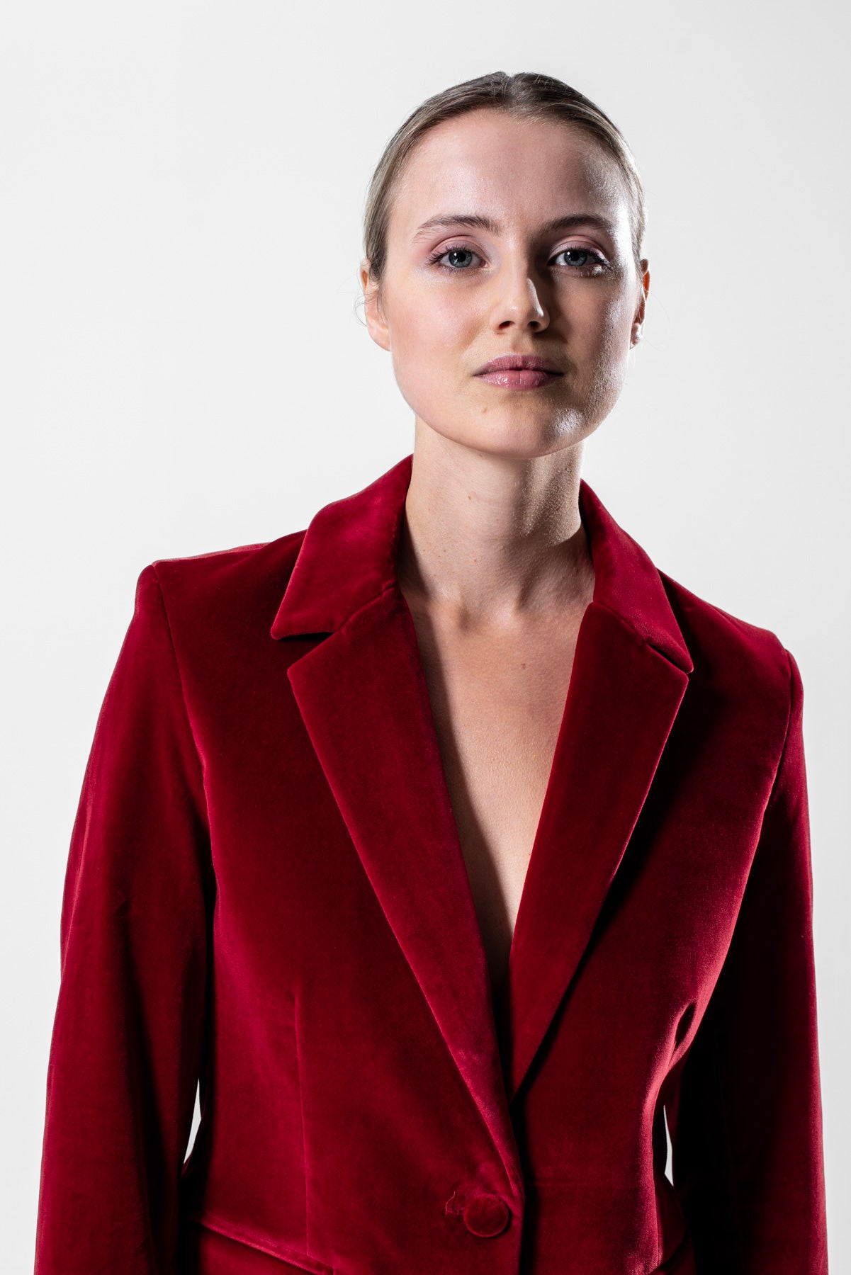 Lily ROSSO Velvet Blazer