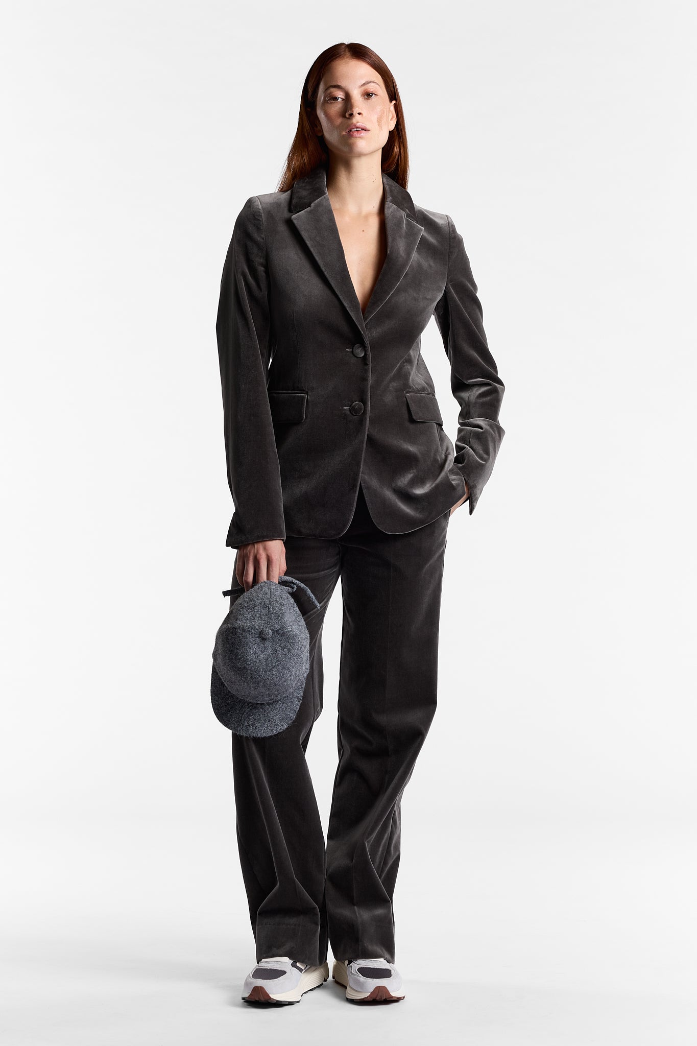 Lily Jo GRIGIO Velvet Suit