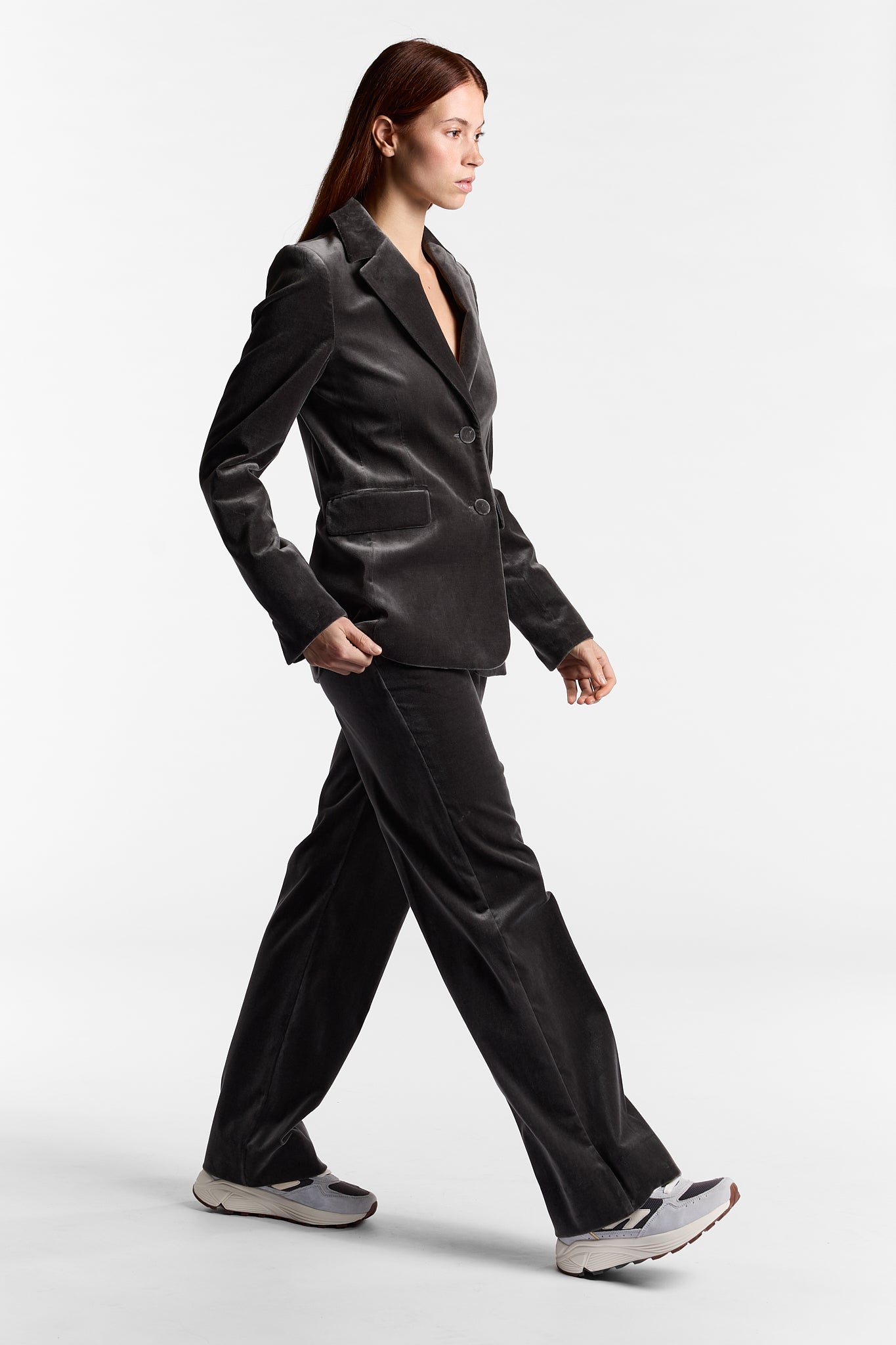 Lily Jo GRIGIO Velvet Suit