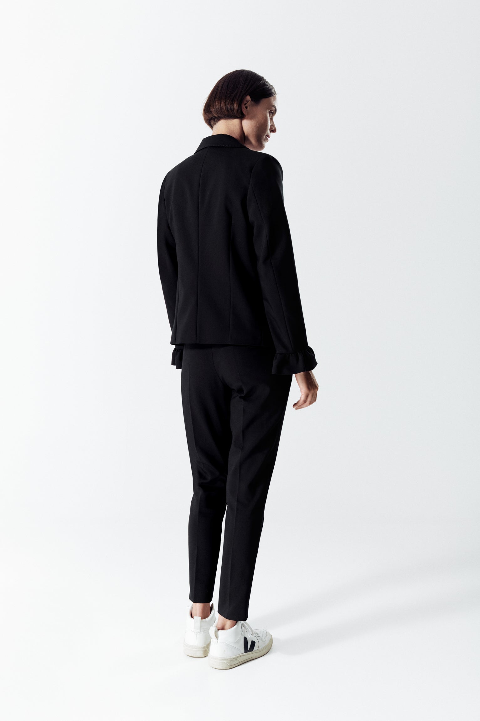 Lee-Ann BLACK Suit